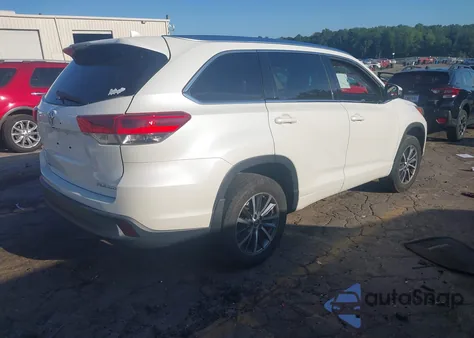 2017 Toyota Highlander Xle z USA, uszkodzony, nr VIN 5TDJZRFH7HS520748